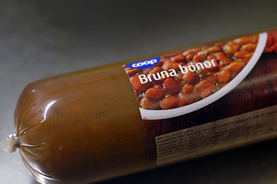 Bruna Bonor: it's brown goo in a tube... What could it be?